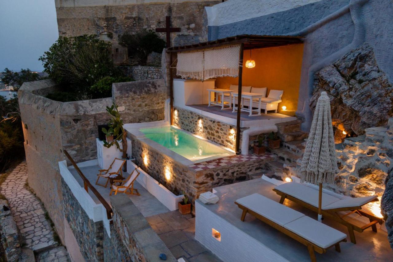 Wind Tales Hotel Ermoupoli Exterior photo