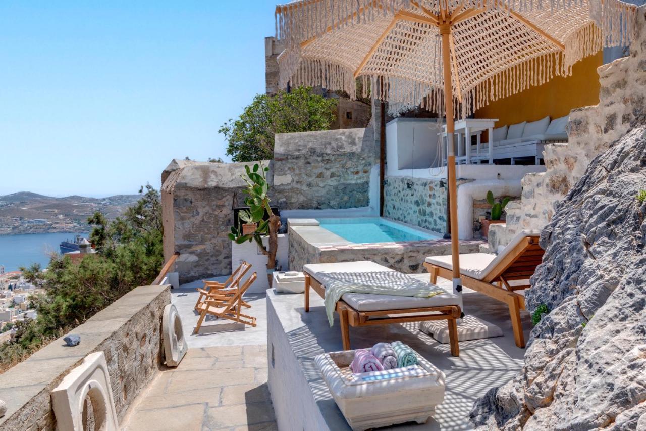 Wind Tales Hotel Ermoupoli Exterior photo