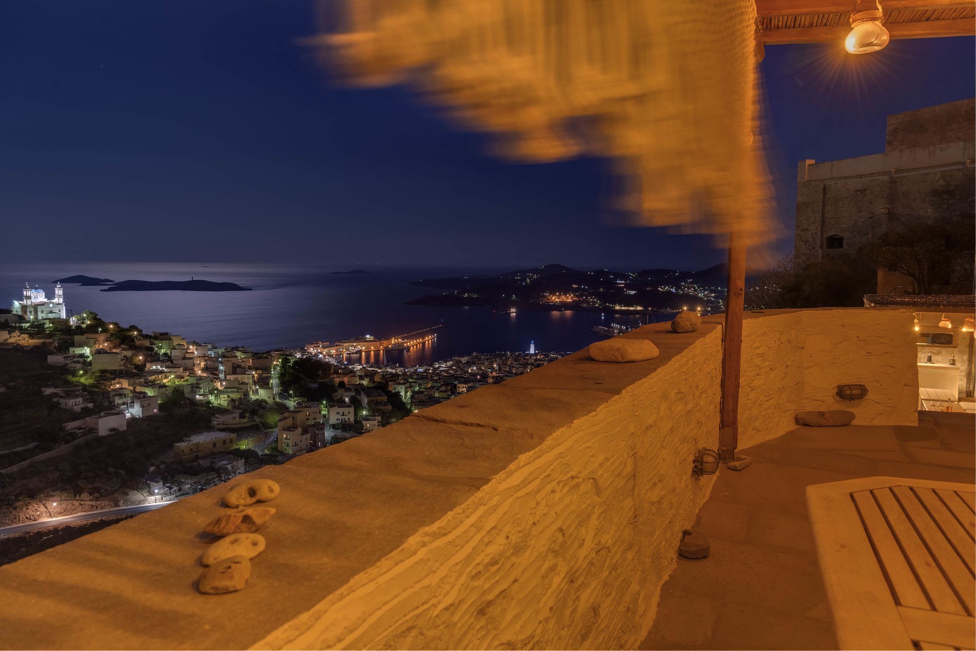 Wind Tales Hotel Ermoupoli Exterior photo
